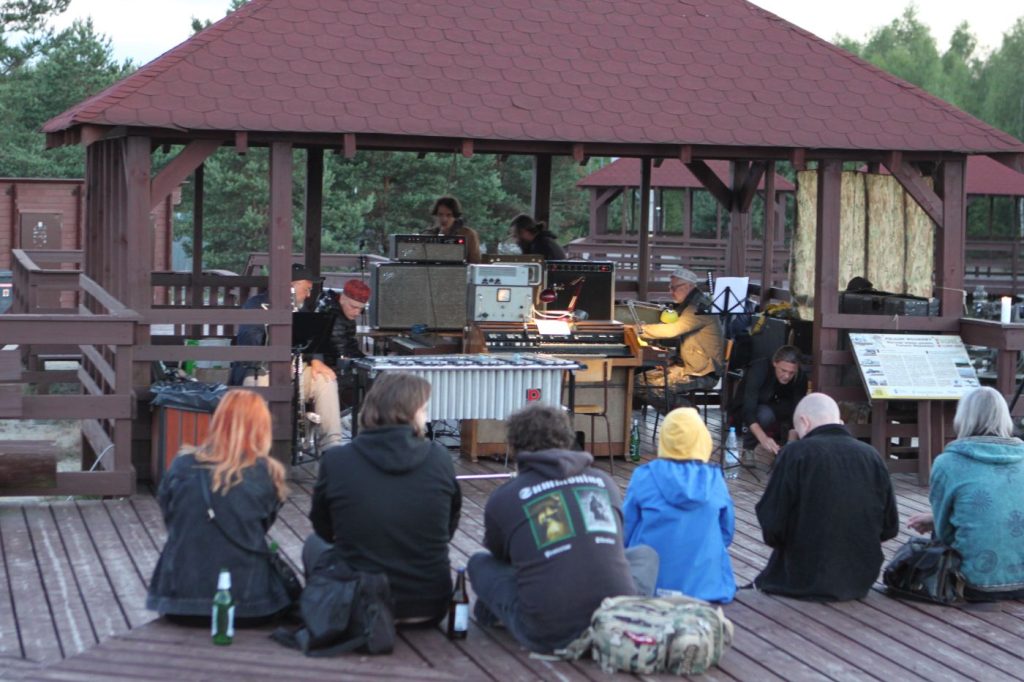 Koncert zespołu „Za Siódmą Górą” na Pustyni Błędowskiej